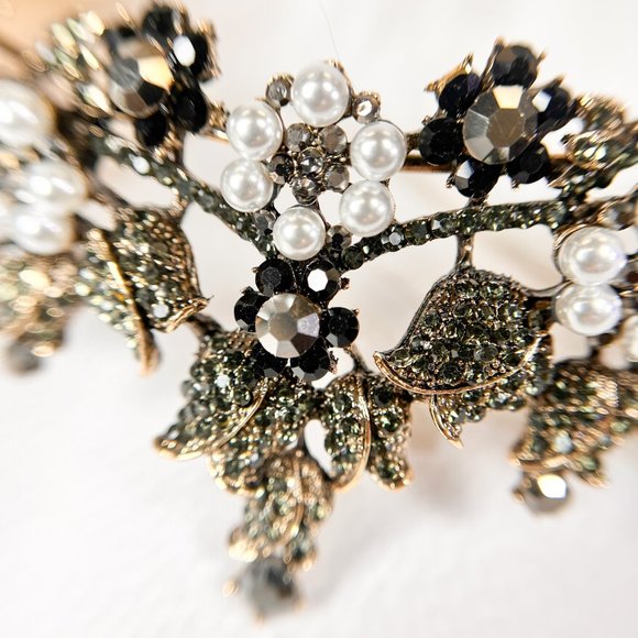 Pearl Bride Crown, Black Crystal Rhinestone Tiara, Princess Wedding Hair Jewelry - Picture 6 of 6